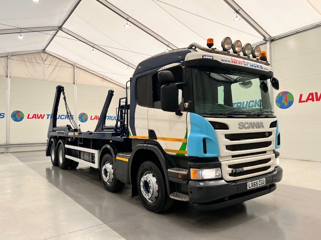 Scania P370 8×4 Sleeper Cab Skip Loader
