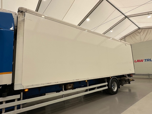 Scania P250 4×2 Sleeper Cab Fridge Box