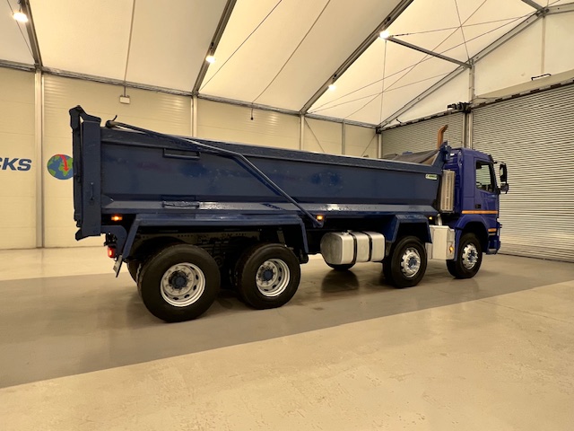 Volvo FM 410 8×4 Day Cab Steel Tipper