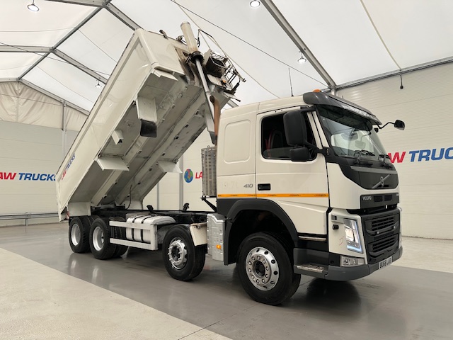 Volvo FM 410 8×4 Sleeper Cab Tar Spec Tipper