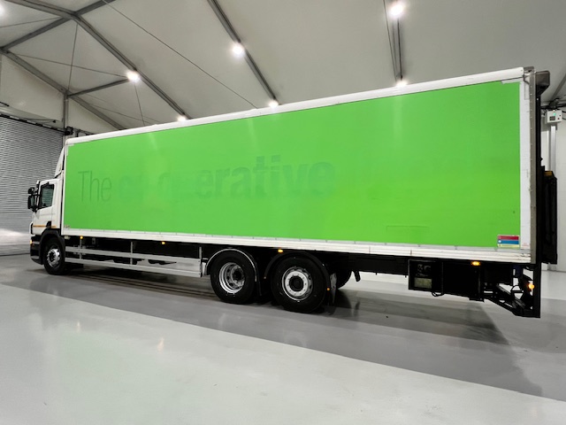 Scania P280 6×2 Rear Lift Day Cab Fridge Box