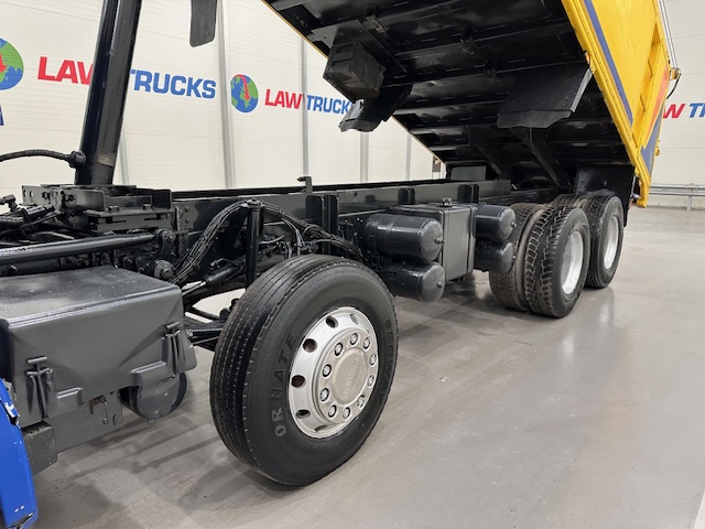 Scania R380 8×4 Sleeper Cab Tipper