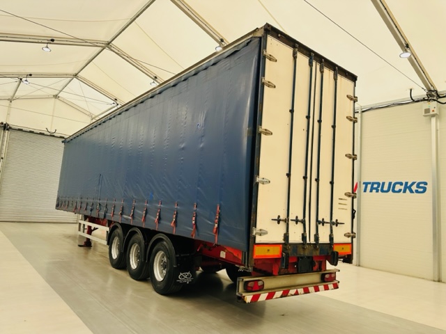 Montracon Tri Axle Curtainsider Trailer