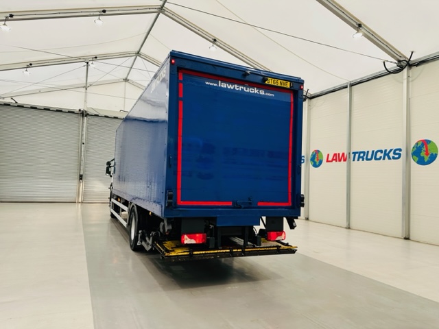 Scania P250 4×2 Sleeper Cab Box Van Manual