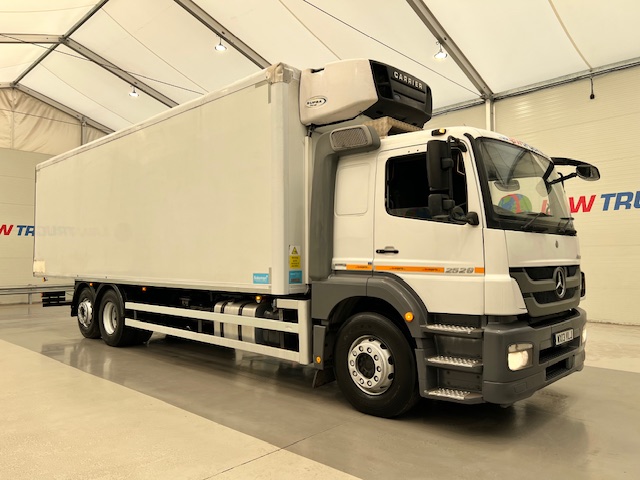 Mercedes Axor 2529 6×2 Rear Lift Sleeper Cab Fridge Box