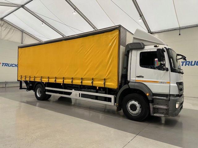 Mercedes Axor 1824 Day Cab Curtainsider Manual