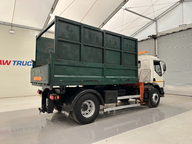 DAF LF55 220 4×2 Steel Tipper Grab Manual