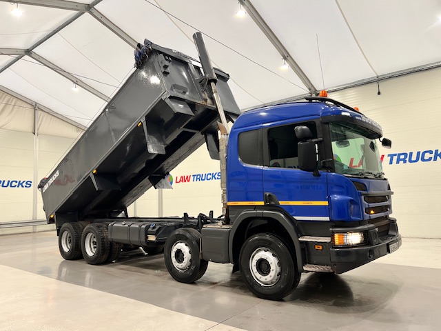 Scania P370 8×4 Sleeper Cab Tipper Manual