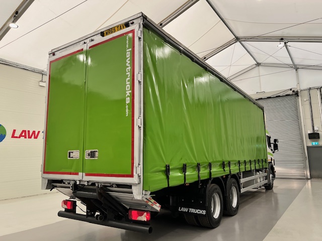 Scania P280 6×2 10 Tyre Rear Lift Curtainsider