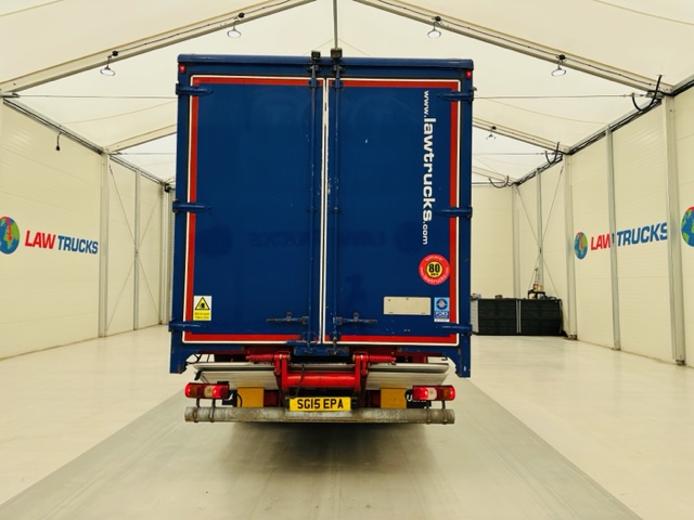 Mercedes Actros 1824 Day Cab Curtainsider