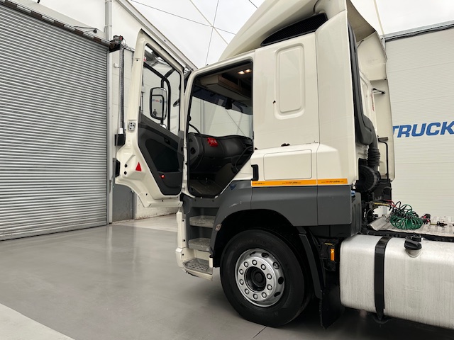 DAF CF 460 6×2 Midlift Tractor Unit