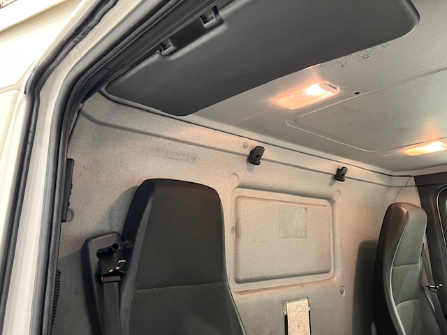 Scania P280 6×2 Rear Lift Day Cab Fridge Box