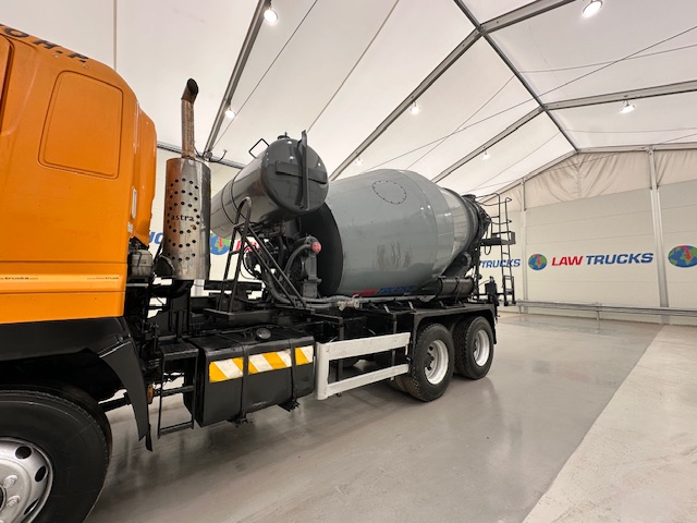 Hino 700 3241 8×4 Cement Mixer