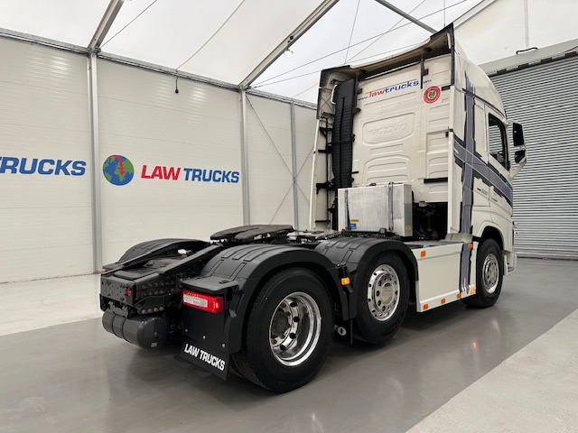 Volvo FH 500 6×2 Midlift Tractor Unit PTO