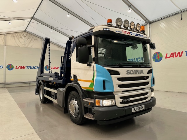 Scania P250 4×2 Day Cab Skip Loader