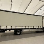 Scania P230 4×2 Sleeper Cab Curtainsider Manual - thumbnail