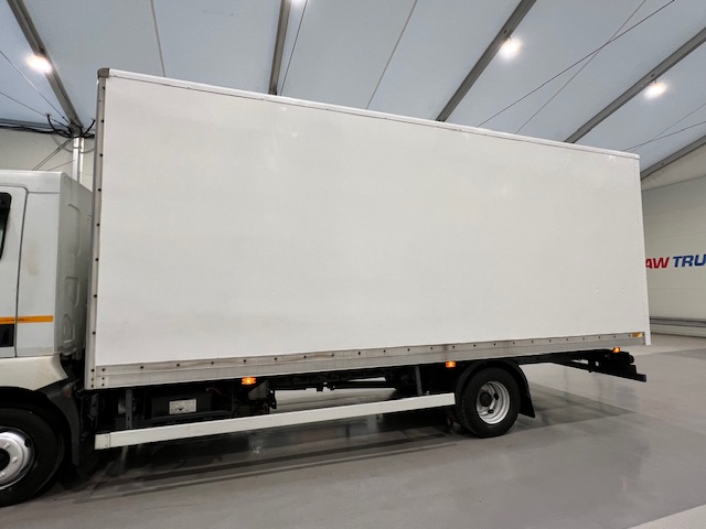 Renault Midlum 190 Day Cab Box Van