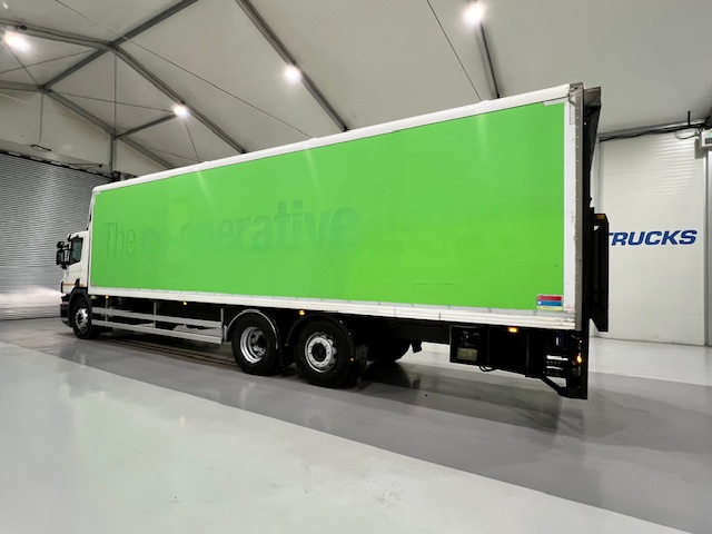 Scania P280 6×2 Rear Lift Day Cab Fridge Box