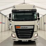 DAF XF 460 4×2 Super Space Cab Tractor Unit - thumbnail