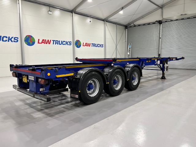 Dennison Tri Axle Sliding Skeletal Trailer BPW