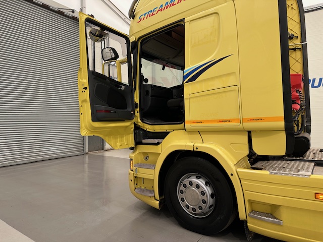 Scania R450 6×2 Midlift Topline Tractor Unit
