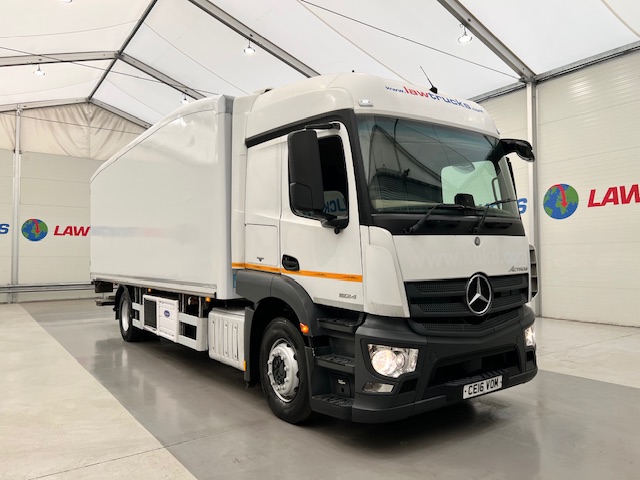 Mercedes Actros 1824 4×2 Sleeper Cab Fridge Box