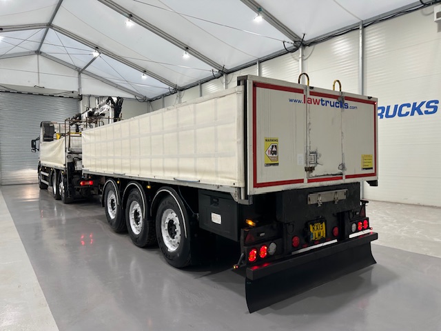 Volvo FM 450 Dropside Brick Grab Drawbar