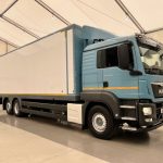 MAN TGS 26.320 6×2 Sleeper Cab Insulated Box Van - thumbnail