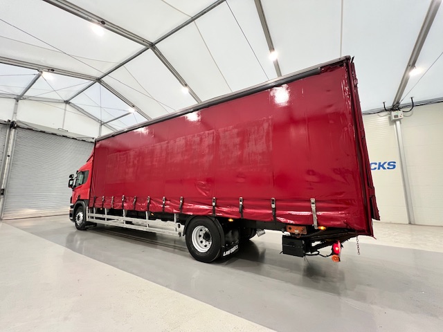 Scania P230 4×2 Sleeper Cab Curtainsider