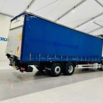 Volvo FM 300 6×2 Sleeper Cab Curtainsider - thumbnail