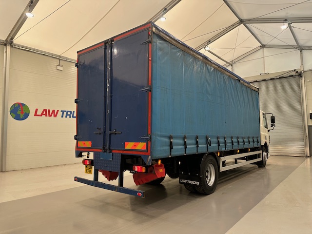 DAF CF65 220 Sleeper Cab Curtainsider Manual