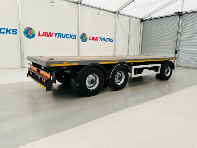 Fruehauf  Tri Axle Flatbed Drawbar Trailer