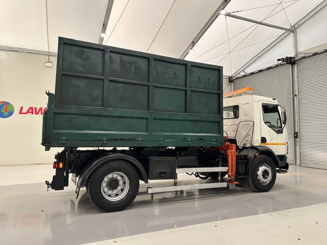 DAF LF55 220 4×2 Steel Tipper Grab Manual