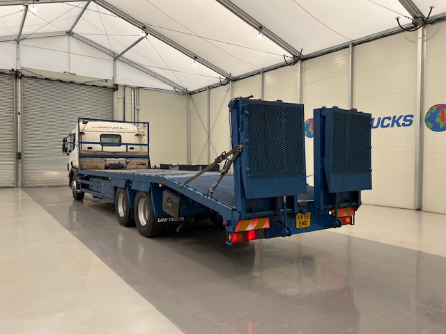 Scania 114 340 6×2 Sleeper Cab Beavertail