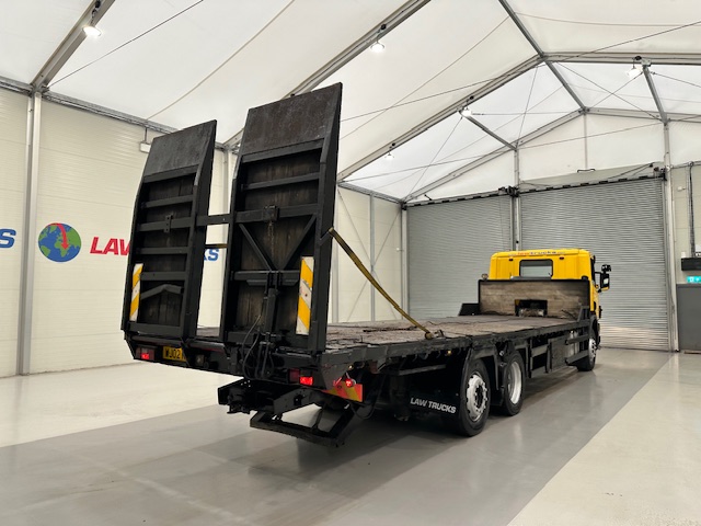 Scania 114 340 6×2 Rear Lift Day Cab Beavertail