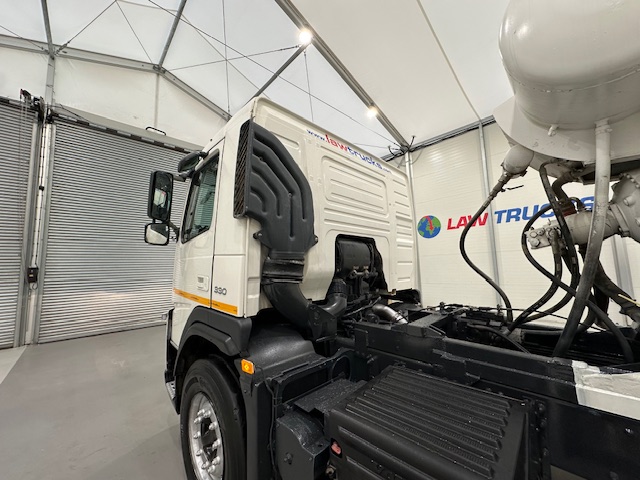 Volvo FM 330 6×4 Day Cab Cement Mixer