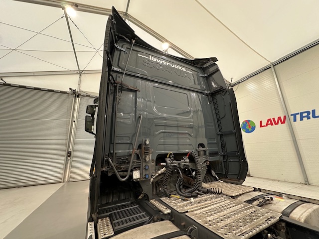 Scania R450 6×2 Midlift Highline Tractor Unit