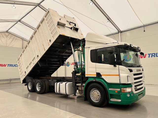 Scania P270 10 Tyre Day Cab Bulk Tipper with Crane