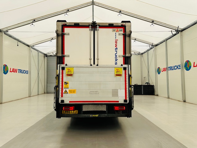 DAF CF 290 6×2 Rear Steer Fridge Box