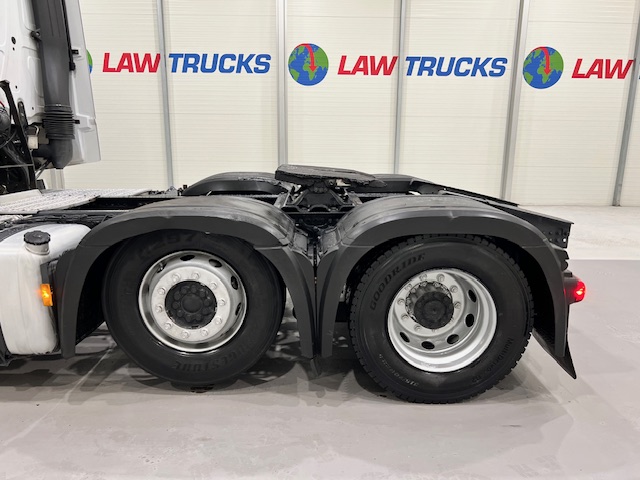 Mercedes Actros 2545 6×2 Midlift Tractor Unit