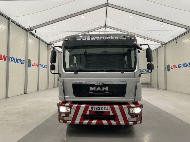 MAN TGL 12.220 Crew Cab Tilt and Slide