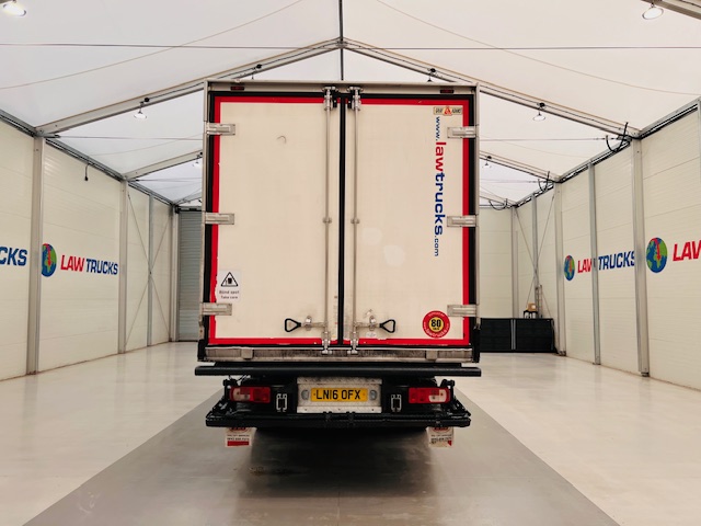 DAF CF 330 6×2 Rear Lift Fridge Box