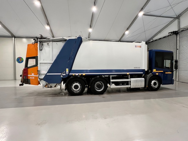 Mercedes Econic 2630 6×2 Refuse Bin Lorry
