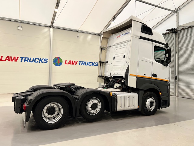 Mercedes Actros 2545 6×2 Midlift Tractor Unit