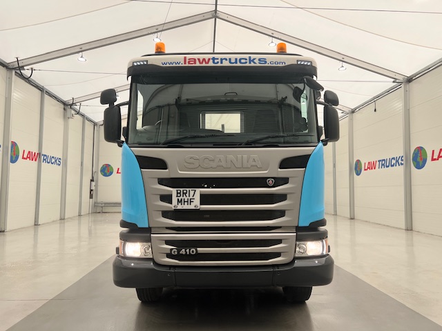 Scania G410 8×4 Rest Cab Hookloader Drawbar