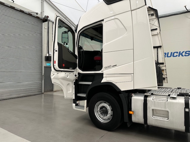Volvo FH 500 6×2 Midlift Tractor Unit