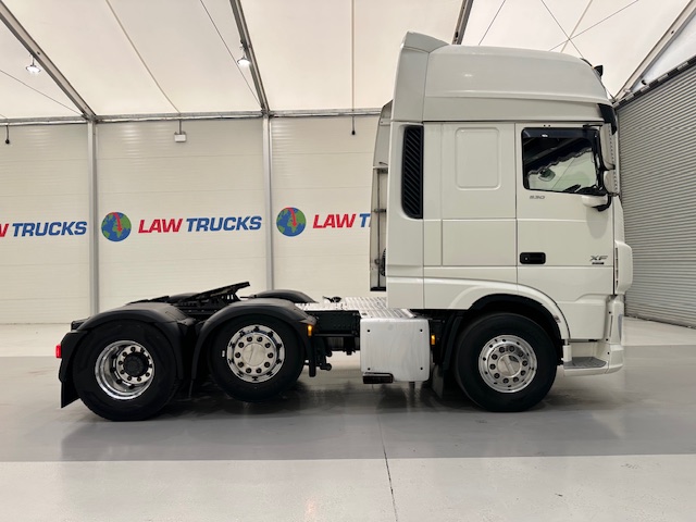 DAF XF 530 6×2 Midlift Tractor Unit