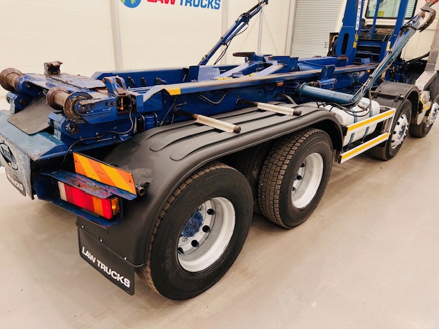 DAF CF85 410 8×4 Day Cab Hookloader Manual