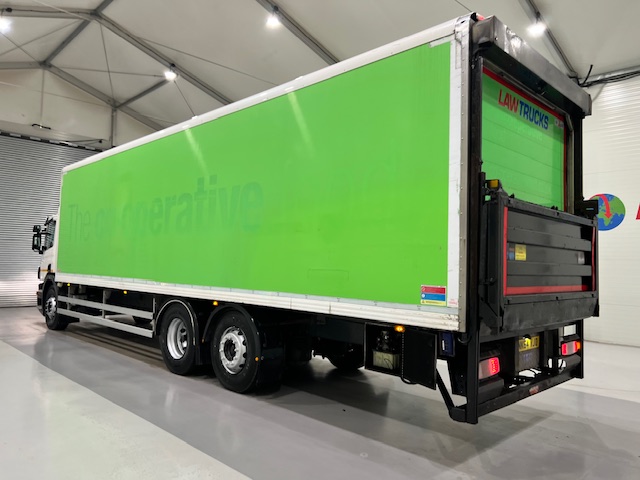 Scania P280 6×2 Rear Lift Day Cab Fridge Box