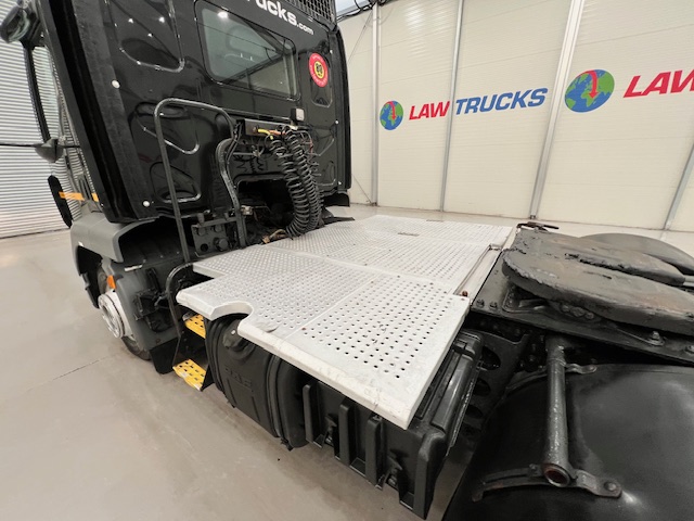 DAF LF 260 4×2 Rest Cab Tractor Unit